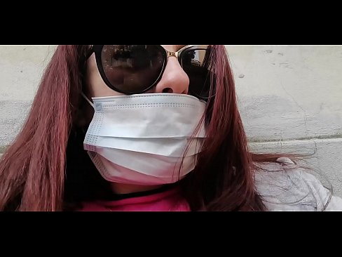 ❤️ ニコレッタは隣人に復讐し、彼のガレージでおしっこをする(特別Covid19イタリア検疫所) ☑ ポルノ ❌️